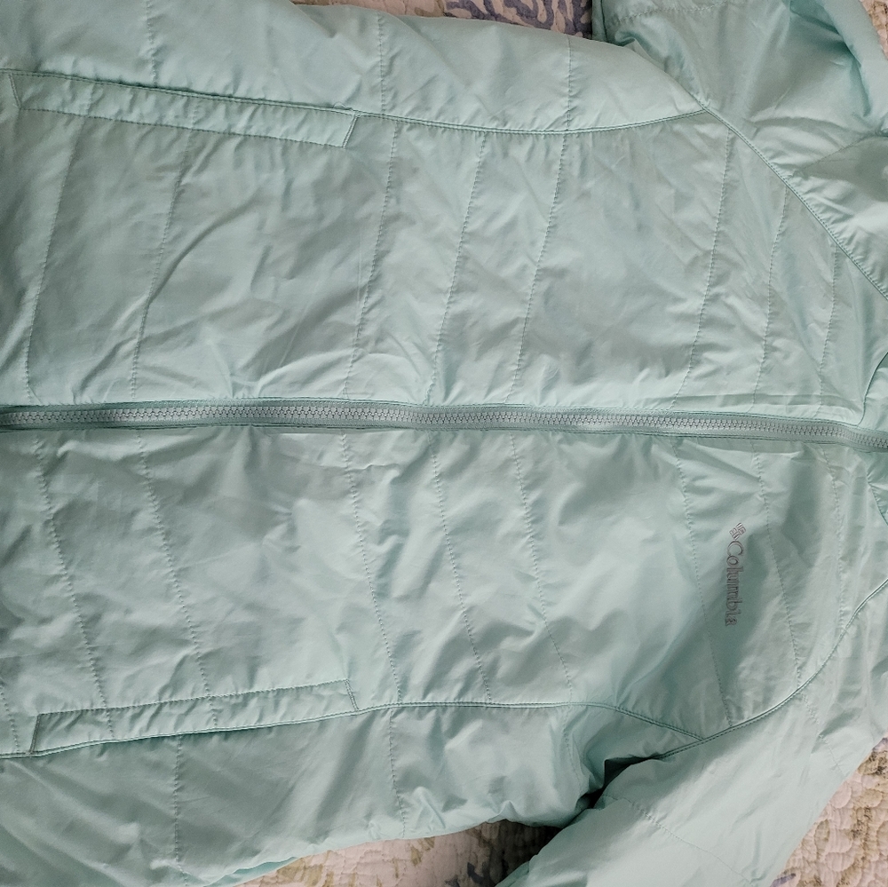 Columbia puff jacket